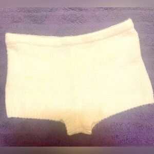 Victorias Secret Cream Knit Boyshorts NWOT